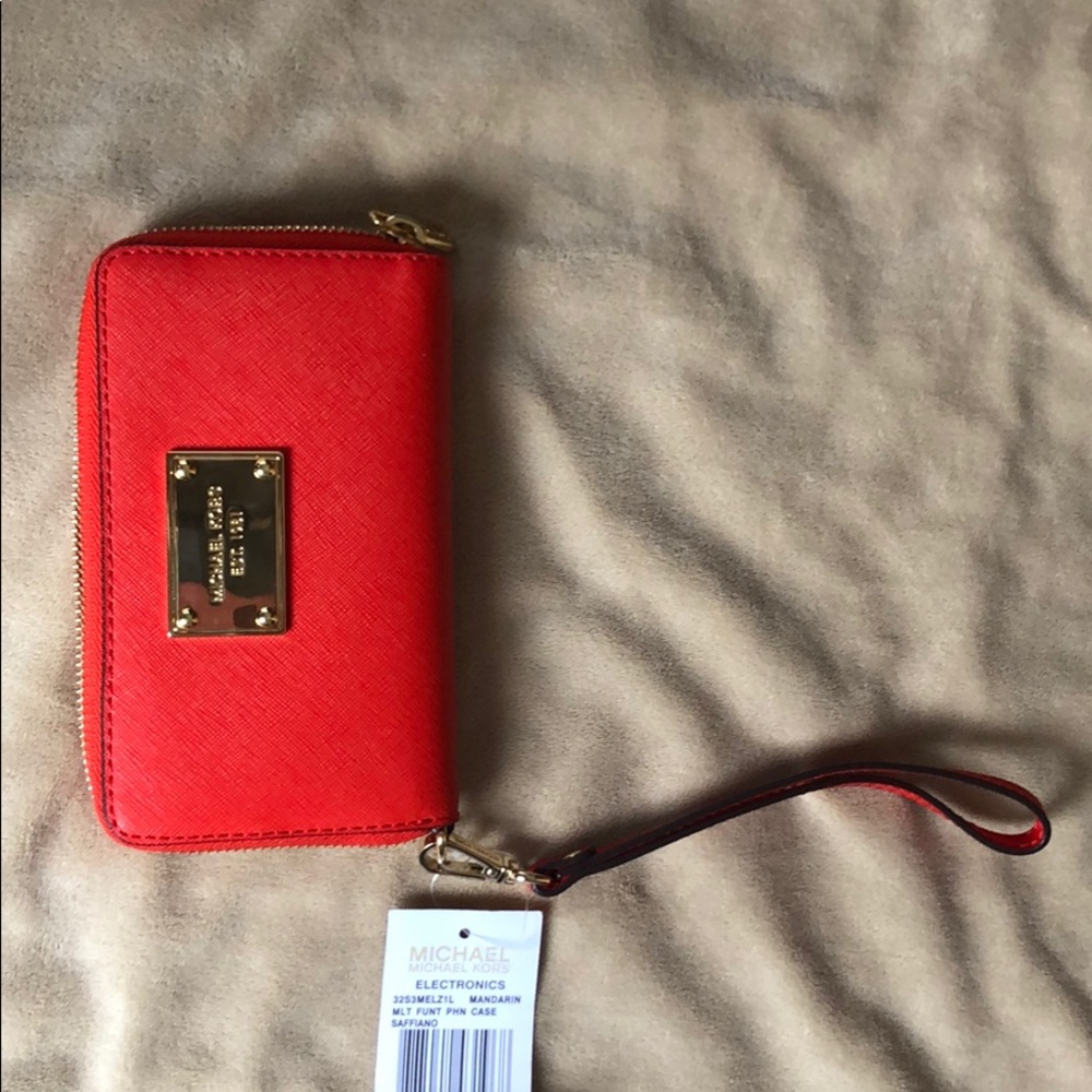 Michael Kors clutch - Picture 2 of 6